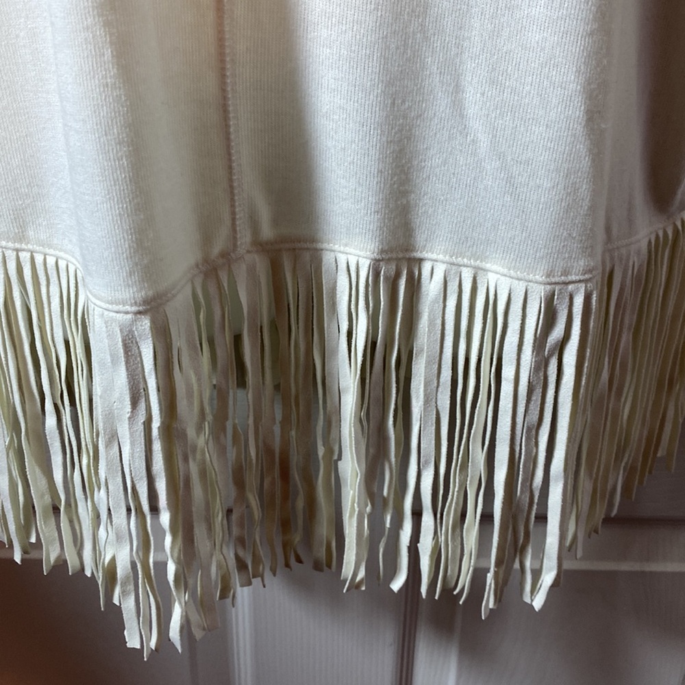 Terre Bleue Fringe  Cowl Neck Sweater Size Medium Off White Cream - Picture 5 of 9